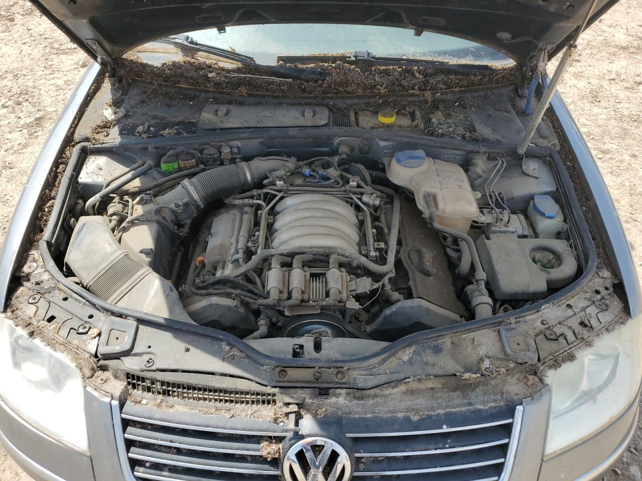2003 Volkswagen Passat Glx 4Motion VIN: WVWTH63B93P266179 Lot: 55098375
