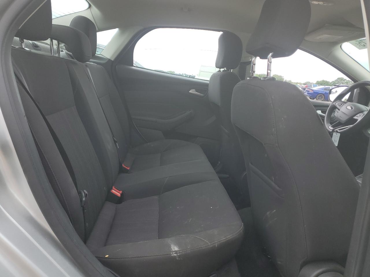 2017 Ford Focus Se VIN: 1FADP3F27HL315787 Lot: 56754575