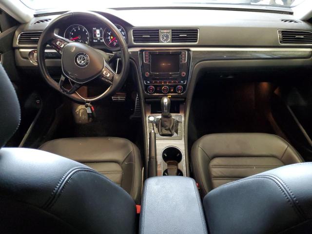  VOLKSWAGEN PASSAT 2017 Szary
