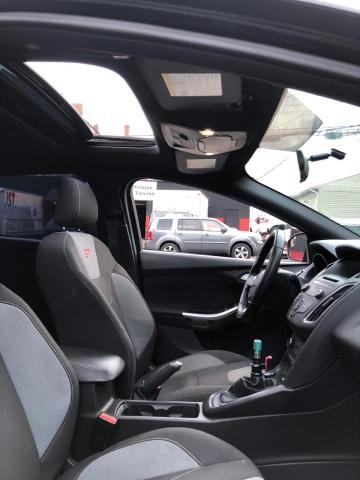 Hatchbacks FORD FOCUS 2016 Black