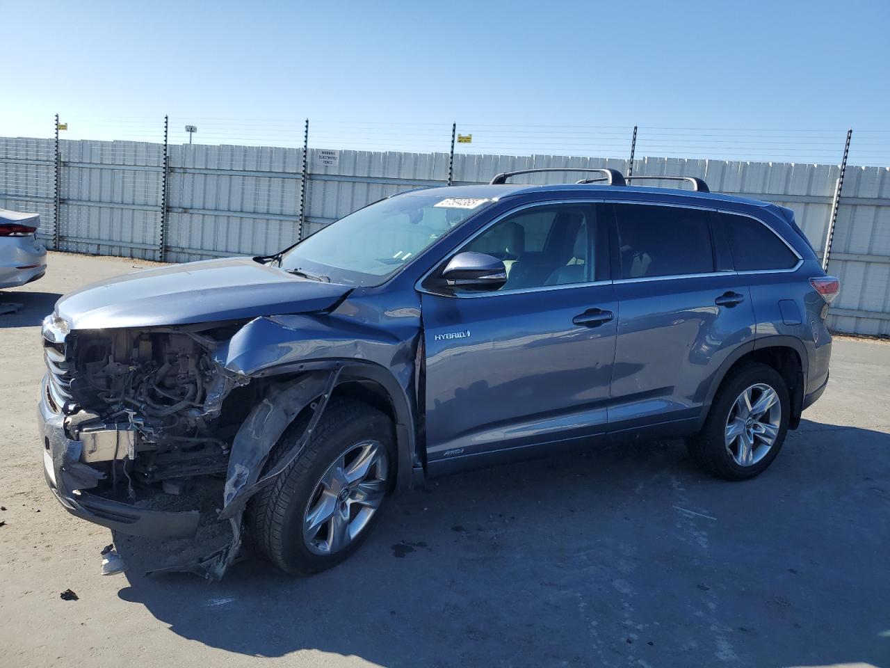 Antelope, CA에서 판매 중인 2016 Toyota Highlander Hybrid Limited - Front End