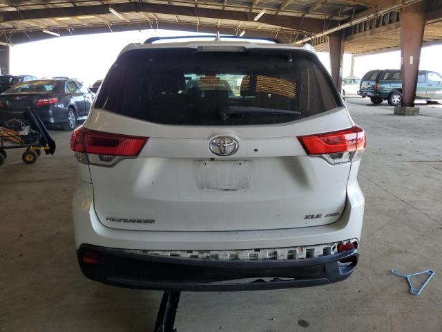  TOYOTA HIGHLANDER 2018 Белы