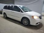 2013 Chrysler Town & Country Touring L na sprzedaż w Candia, NH - Front End