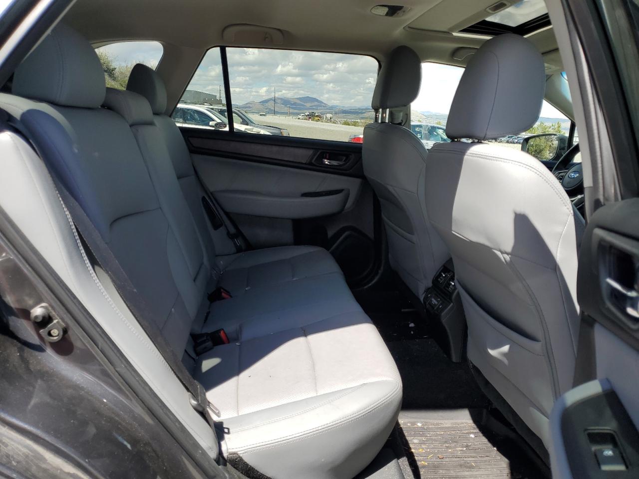 2018 Subaru Outback 2.5I Limited VIN: 4S4BSANC2J3293925 Lot: 57170015