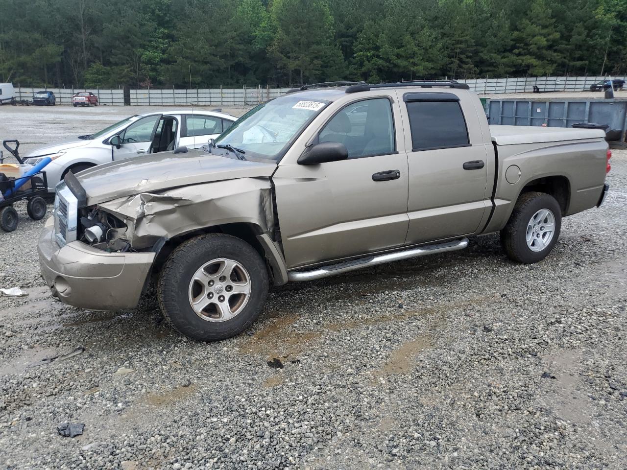 2006 Dodge Dakota Quad Slt for Sale in Gainesville, GA - Front End