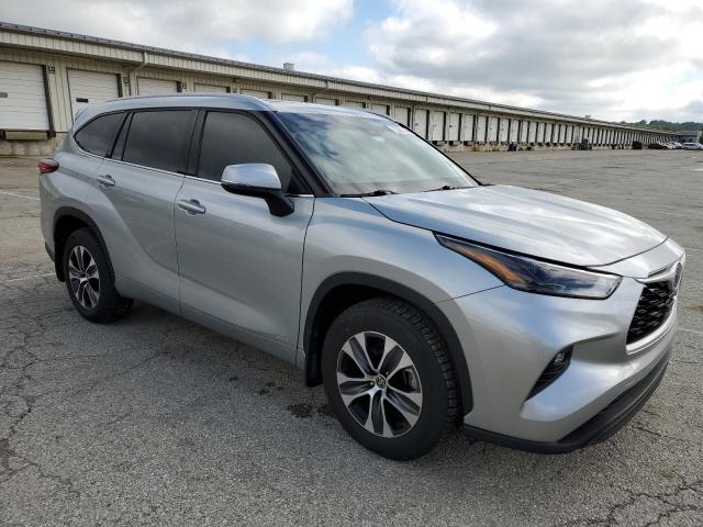  TOYOTA HIGHLANDER 2022 Silver