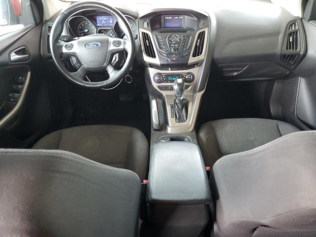  FORD FOCUS 2012 Червоний