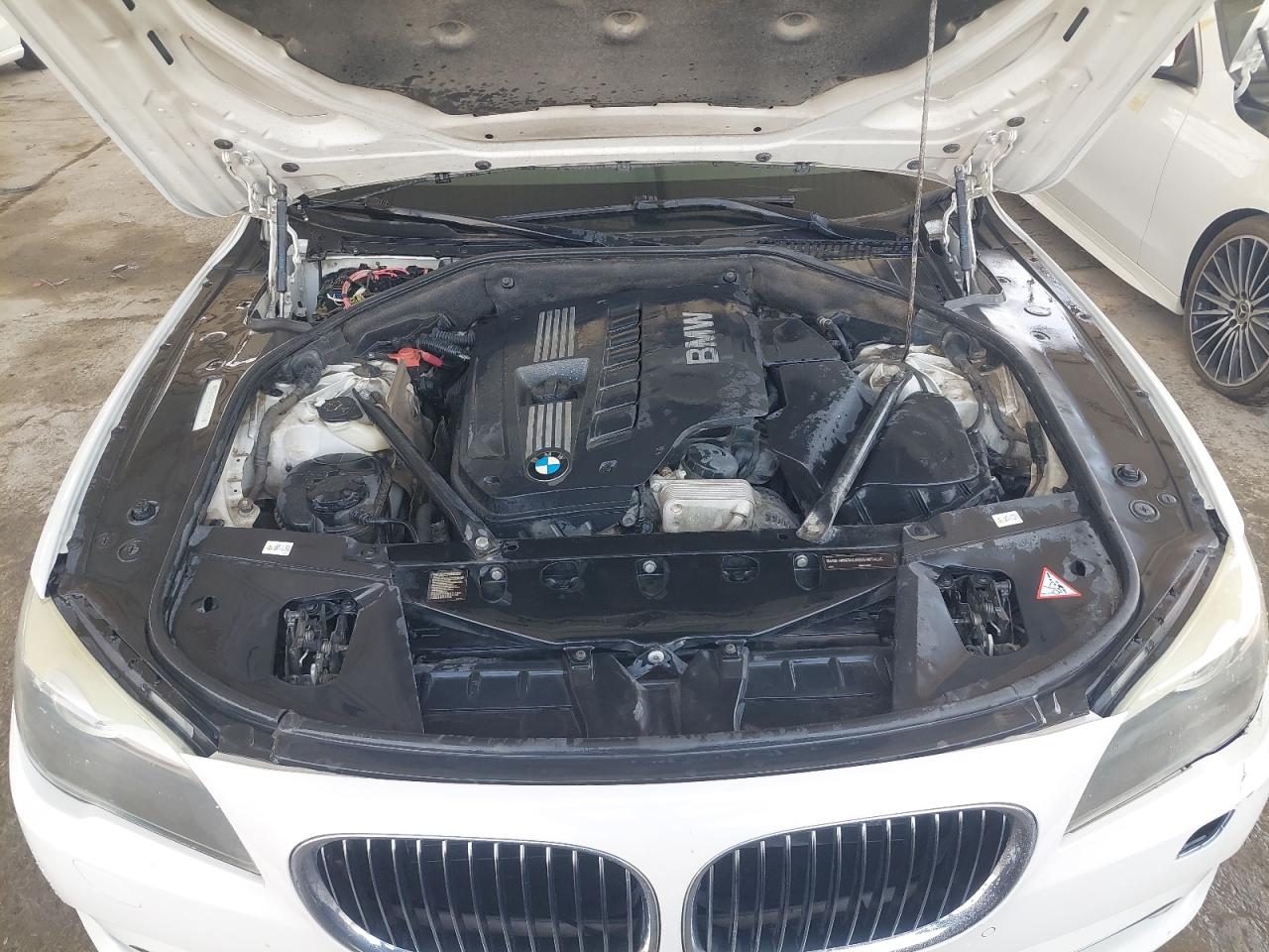 WBAKB2105CDX88149 - 2012 Bmw 7 SERIES - #55004285