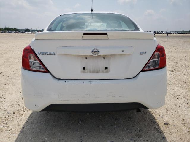  NISSAN VERSA 2018 White