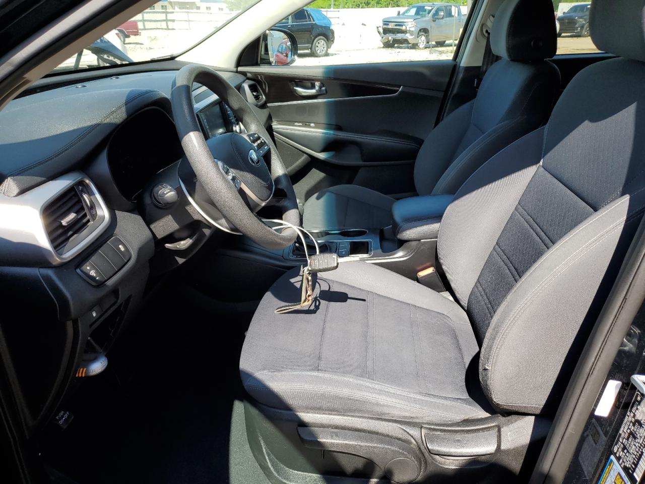 2019 Kia Sorento L VIN: 5XYPG4A36KG542517 Lot: 56360635