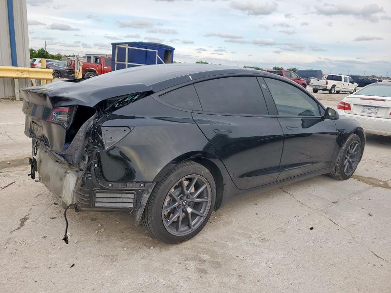  TESLA MODEL 3 2023 Черный
