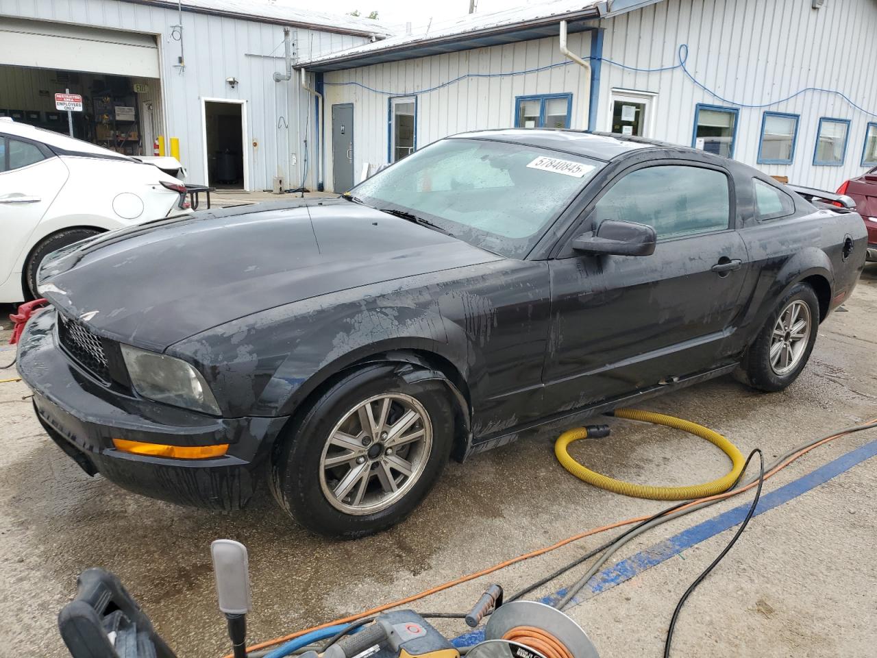 2005 Ford Mustang for Sale in Pekin, IL - Front End