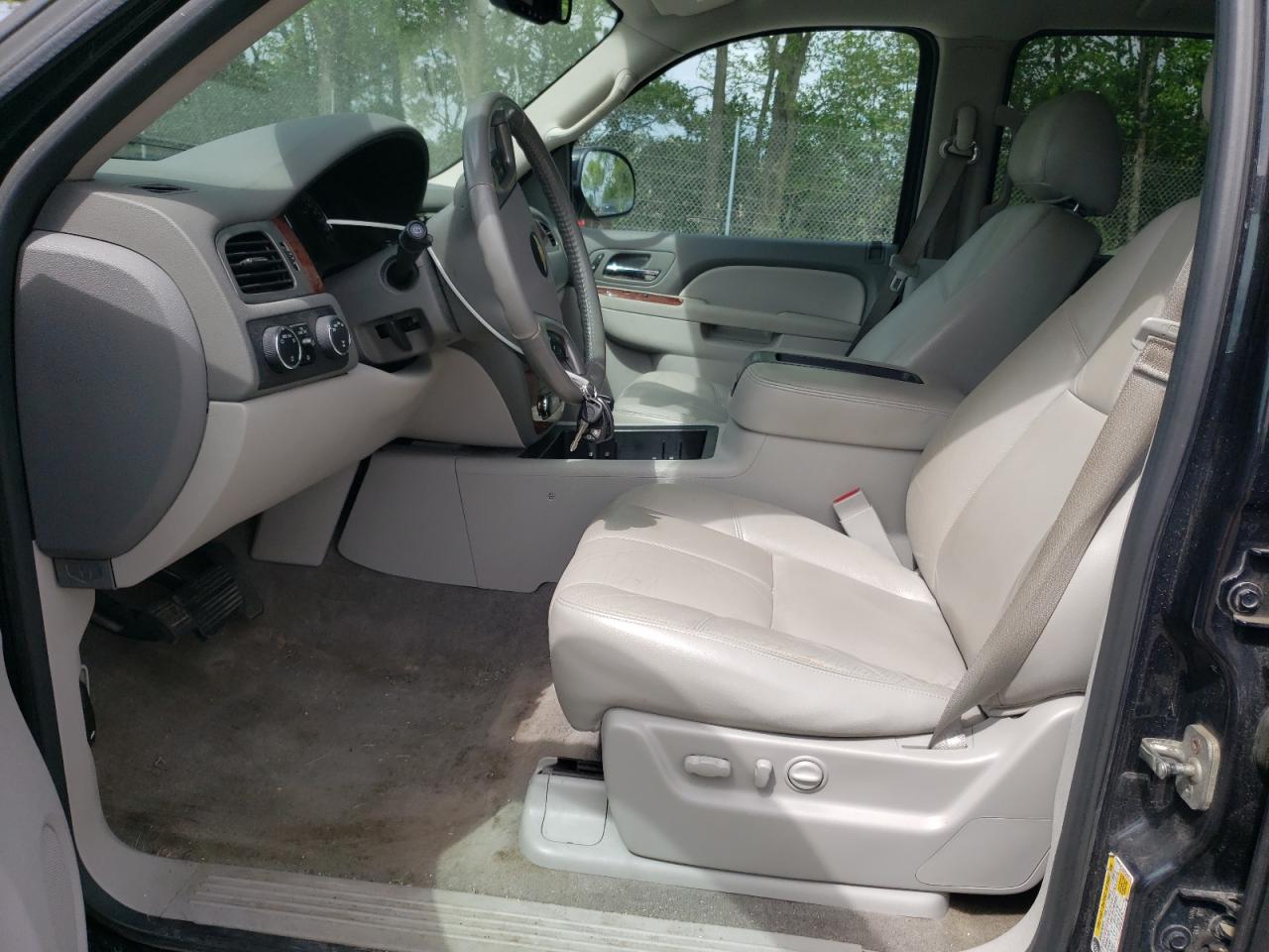 2013 Chevrolet Suburban K1500 Lt VIN: 1GNSKJE70DR206572 Lot: 56277455