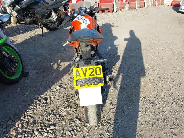 2020 KTM RC 125 18