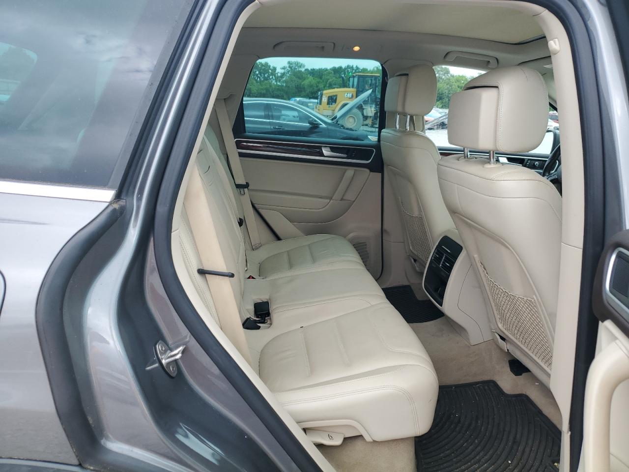 2013 Volkswagen Touareg V6 VIN: WVGEF9BP5DD012710 Lot: 57174625