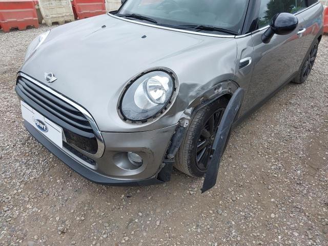 2017 MINI COOPER