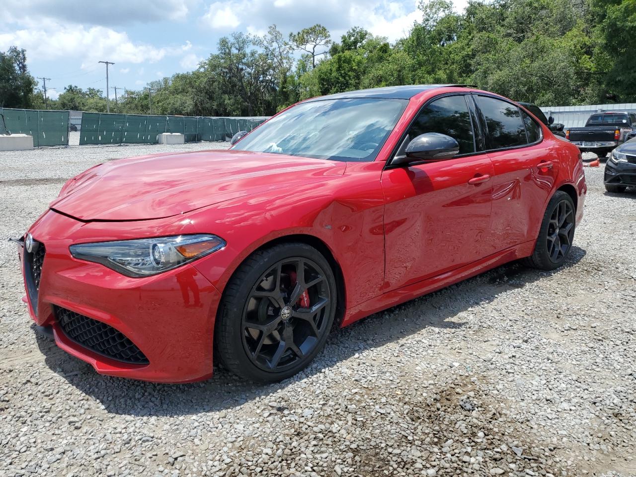 2020 Alfa Romeo Giulia Ti продається в Riverview, FL - Front End