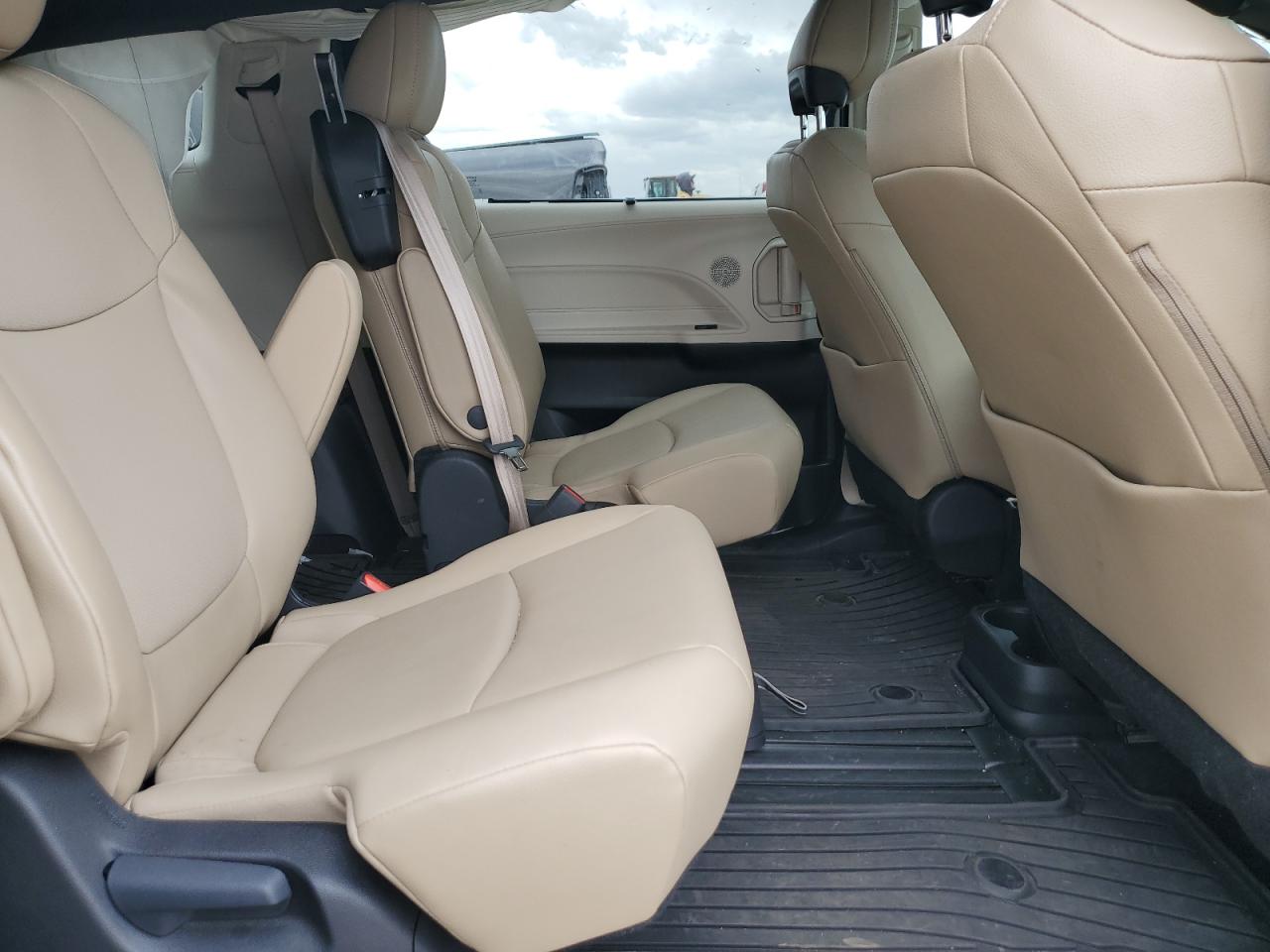 2023 Toyota Sienna Xle VIN: 5TDYRKEC8PS155832 Lot: 56862965