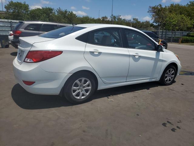 Sedans HYUNDAI ACCENT 2016 Biały