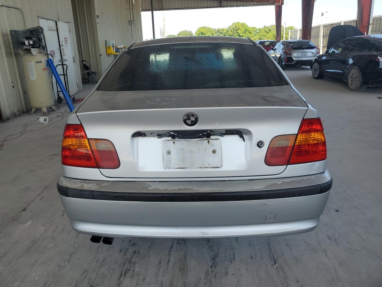 2002 BMW 325 I VIN: WBAET37442NG70535 Lot: 57361055