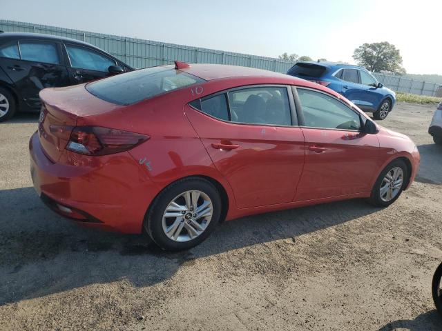  HYUNDAI ELANTRA 2020 Червоний