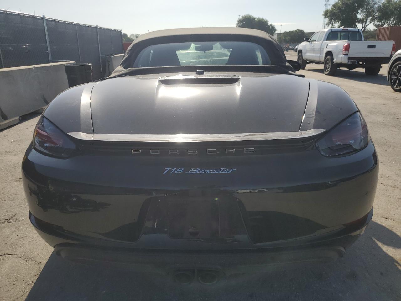 2019 Porsche Boxster Base VIN: WP0CA2A81KS210463 Lot: 57274135