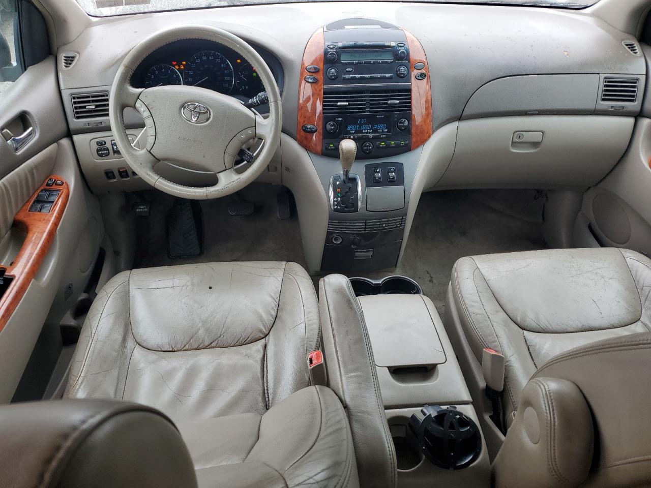 2010 Toyota Sienna Xle VIN: 5TDDK4CC0AS029585 Lot: 57260965