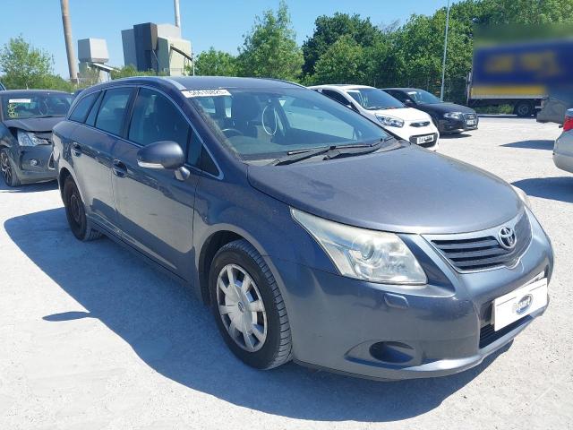 2011 TOYOTA AVENSIS T2