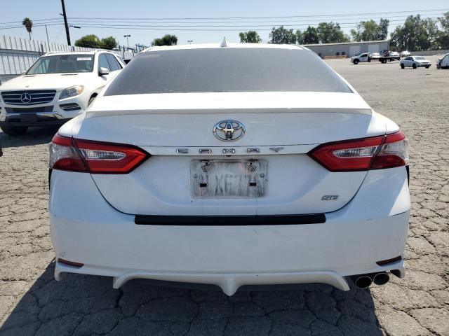  TOYOTA CAMRY 2019 Белый