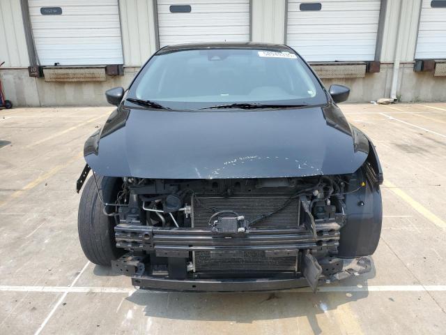  NISSAN VERSA 2020 Чорний