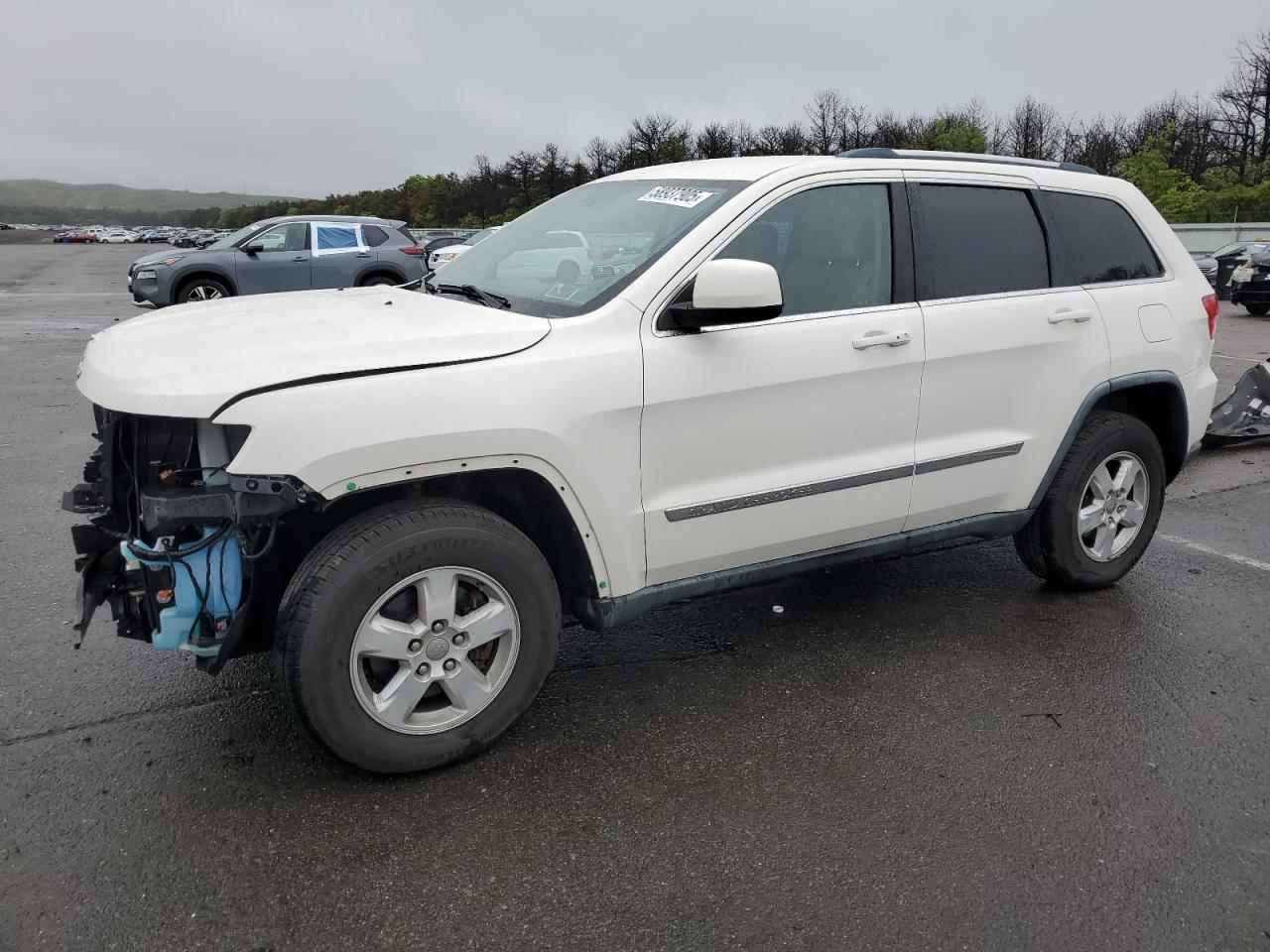 2011 Jeep Grand Cherokee Laredo for Sale in Brookhaven, NY - Front End