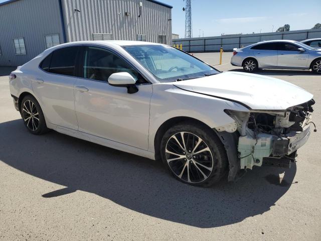  TOYOTA CAMRY 2019 Белый