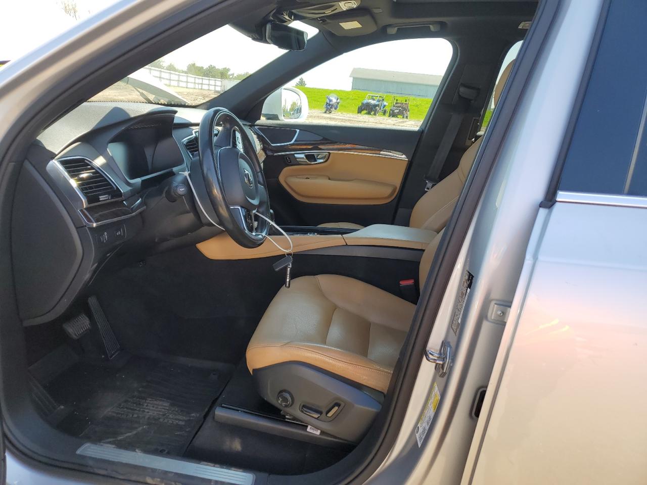 2017 Volvo Xc90 T6 VIN: YV4A22PK3H1109976 Lot: 56846725