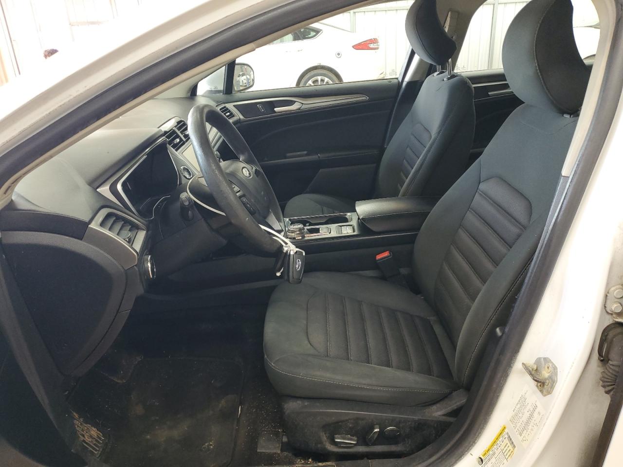 2019 Ford Fusion Se VIN: 3FA6P0LU9KR124782 Lot: 54038505