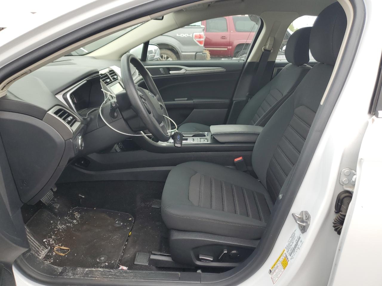 2019 Ford Fusion Se VIN: 3FA6P0LU2KR263961 Lot: 54028585