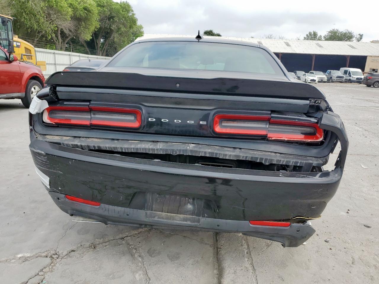2015 Dodge Challenger Sxt VIN: 2C3CDZAG0FH761184 Lot: 56958575