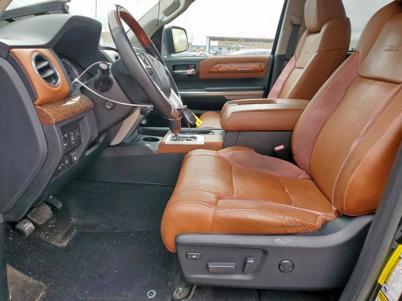  TOYOTA TUNDRA 2016 Czarny