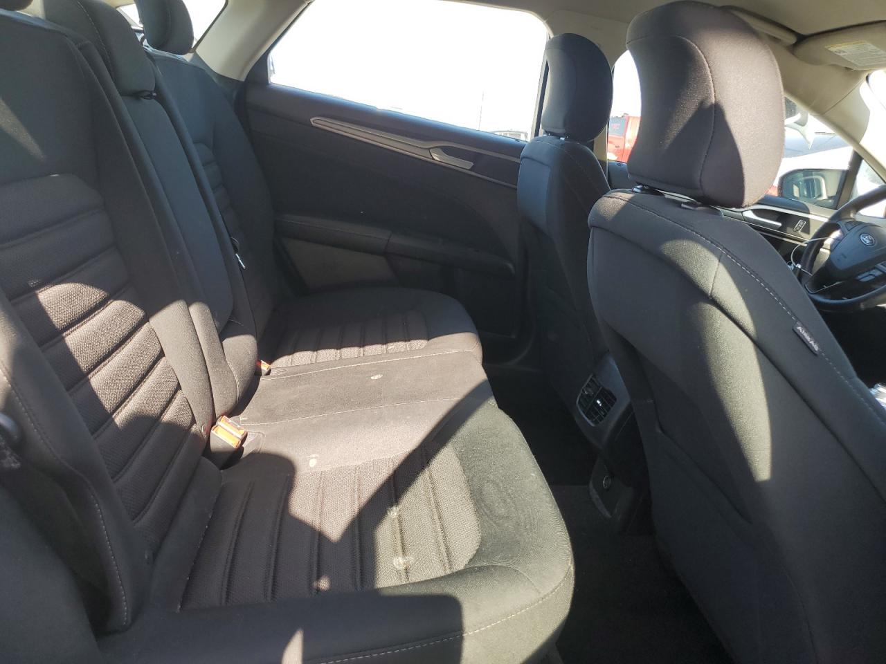 2019 Ford Fusion Se VIN: 3FA6P0LU5KR124889 Lot: 54025565