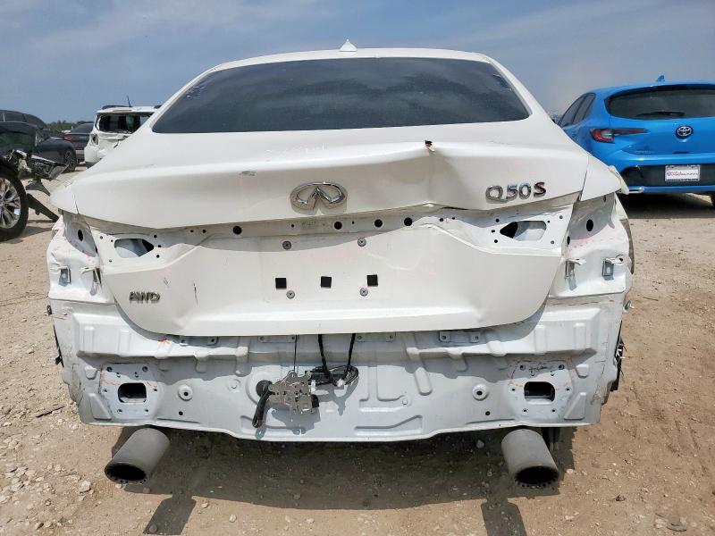  INFINITI Q50 2020 Biały