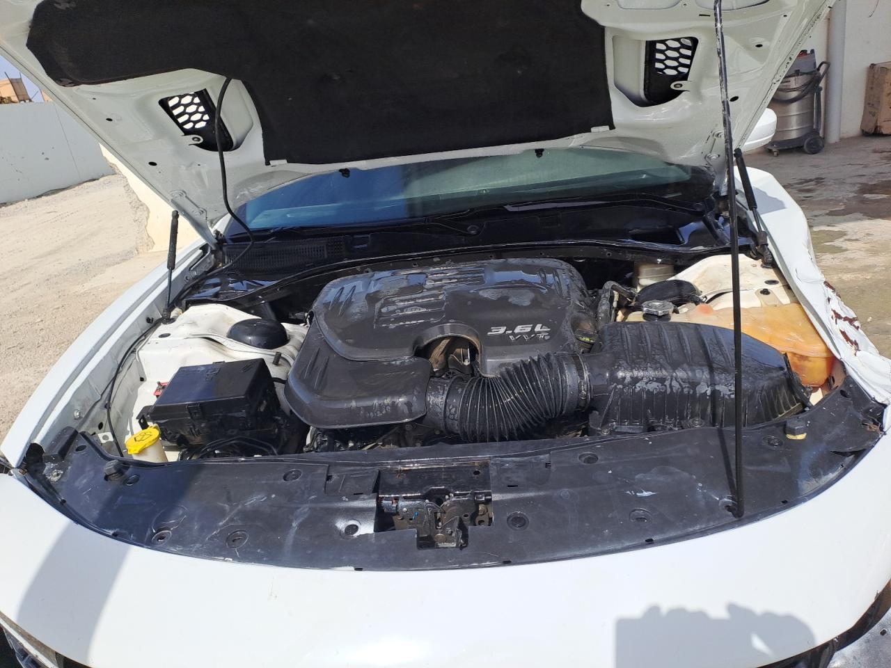 2C3CDXHG7FH862765 - 2010 Dodge Charger - #57938235