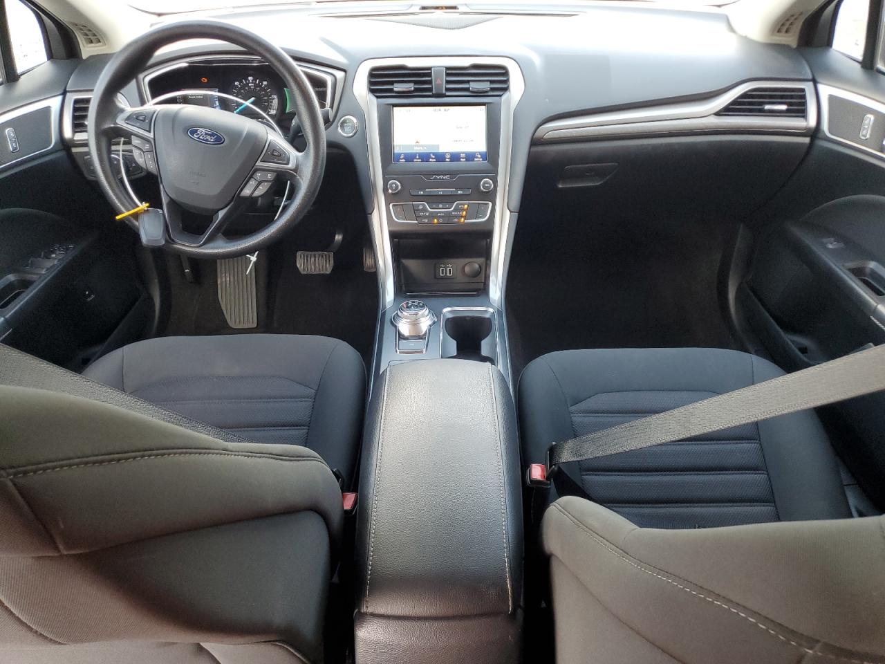 2019 Ford Fusion Se VIN: 3FA6P0LU3KR184055 Lot: 54025845