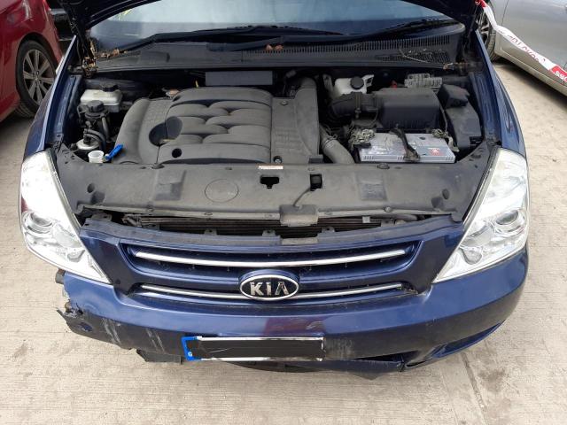 2009 KIA SEDONA LS