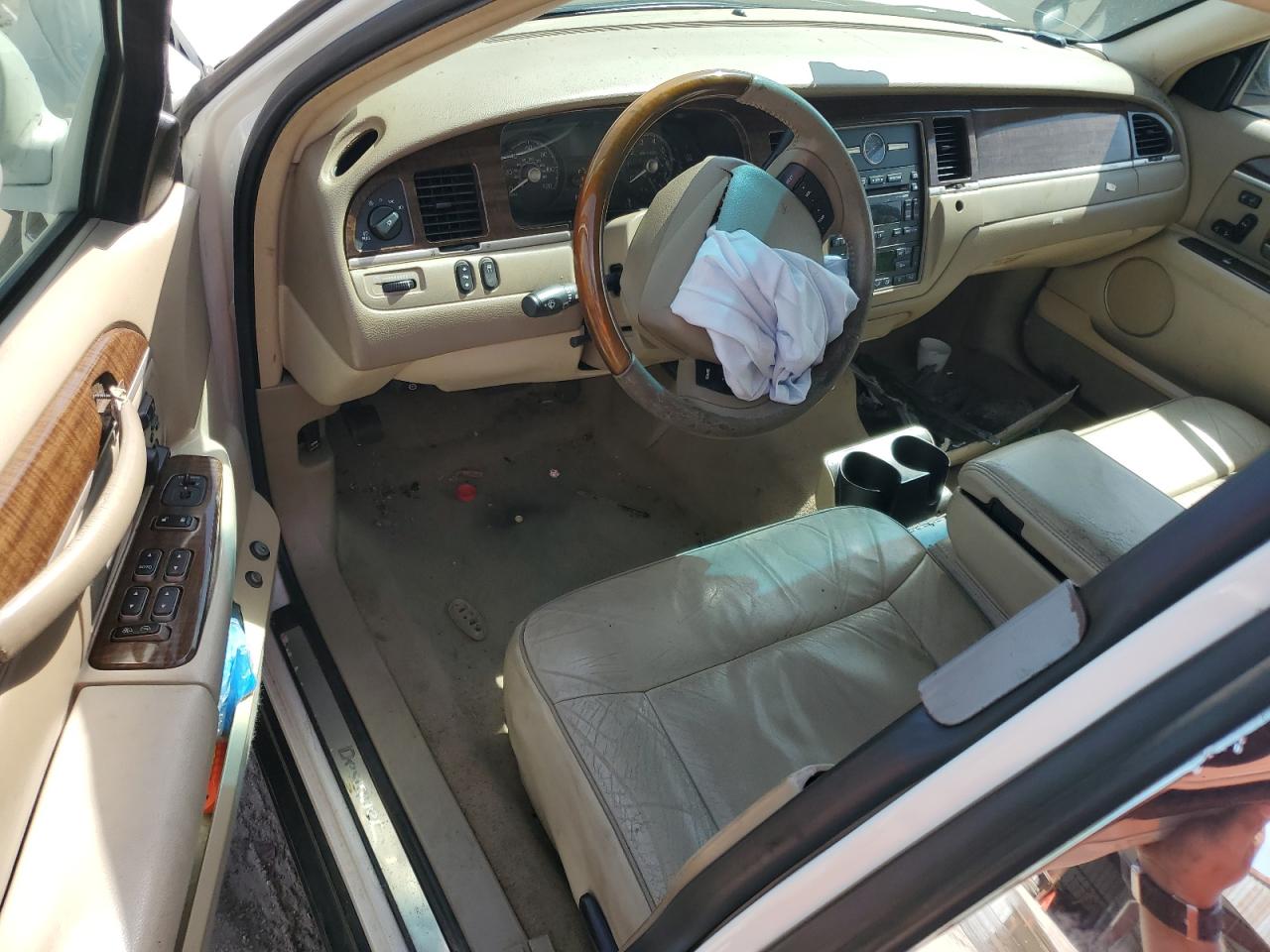 2007 Lincoln Town Car Designer VIN: 1LNHM83V27Y605657 Lot: 56682015