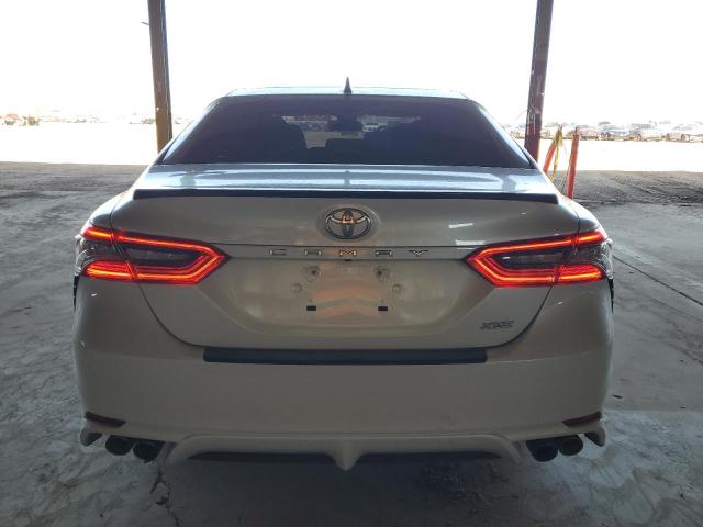  TOYOTA CAMRY 2021 Білий