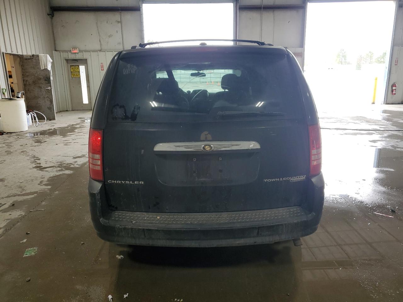 2010 Chrysler Town & Country Touring VIN: 2A4RR5D18AR463597 Lot: 56470645