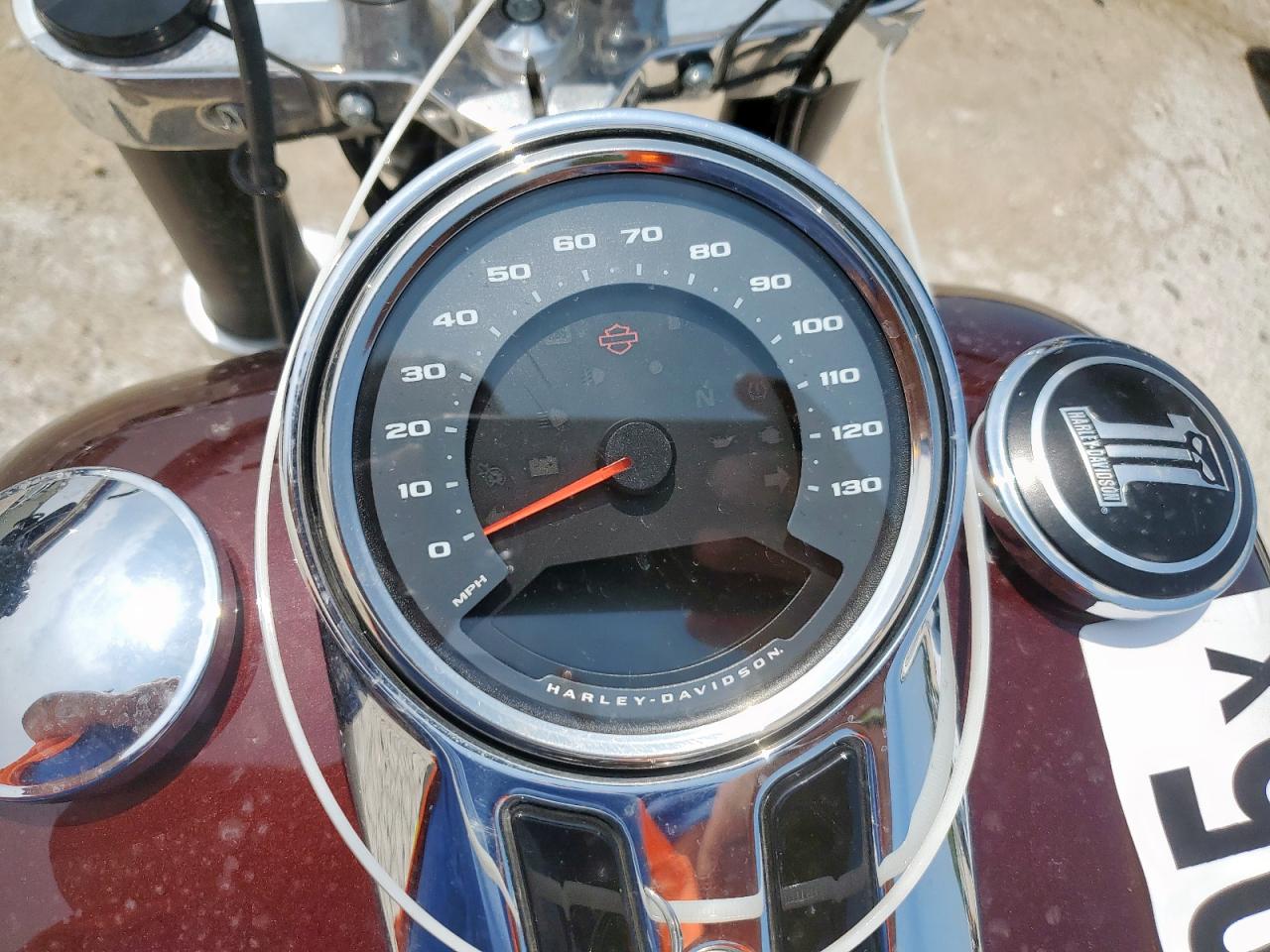 2018 Harley-Davidson Flsb Sport Glide VIN: 1HD1YMJ24JC082771 Lot: 58409305