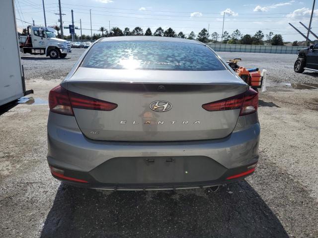  HYUNDAI ELANTRA 2019 Сріблястий