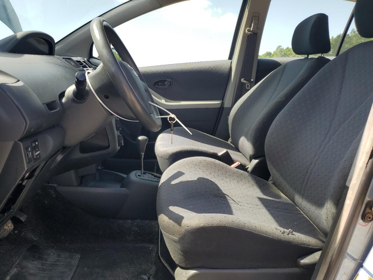 2009 Toyota Yaris VIN: JTDKT903395235779 Lot: 56683745