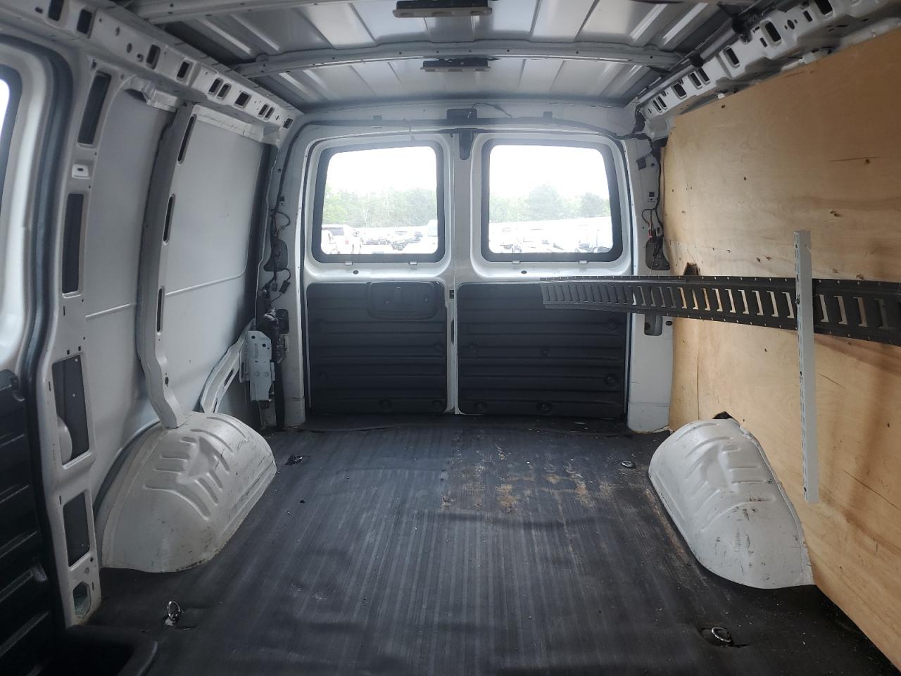 2017 Chevrolet Express G2500 VIN: 1GCWGAFF7H1256049 Lot: 57087705