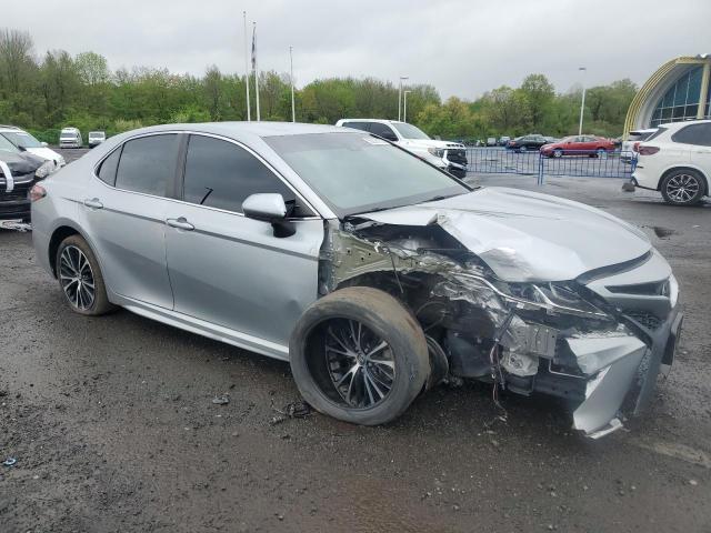  TOYOTA CAMRY 2018 Silver